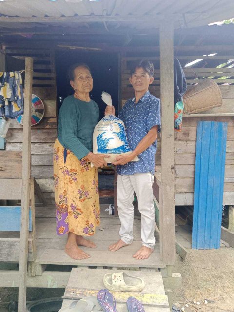 Penyerahan Bantuan Rasda